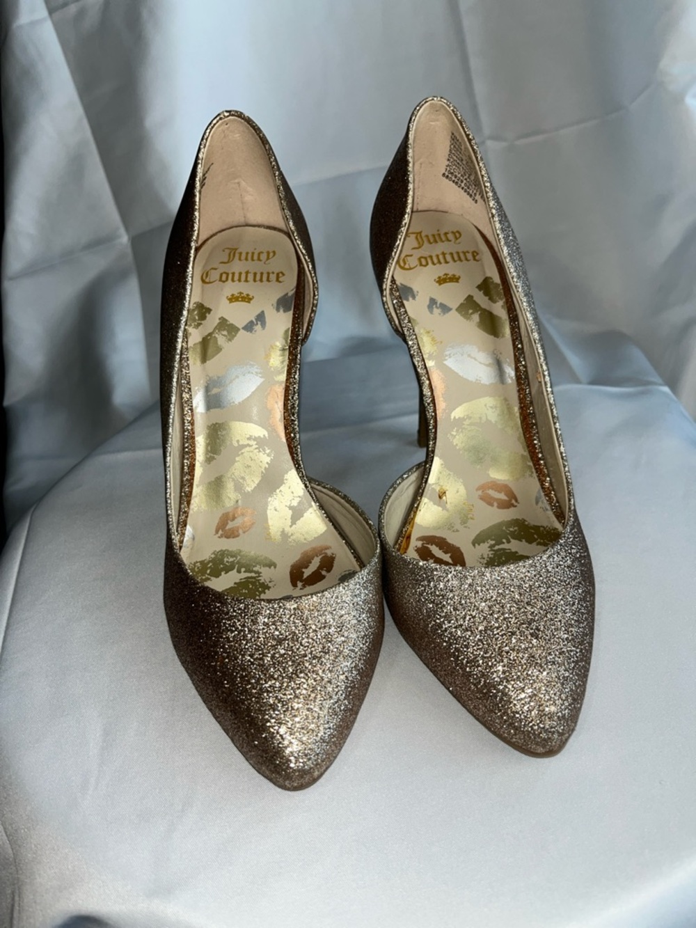 Juicy Couture Women's Glitter Pointed-Toe Pumps - Champagne Gold